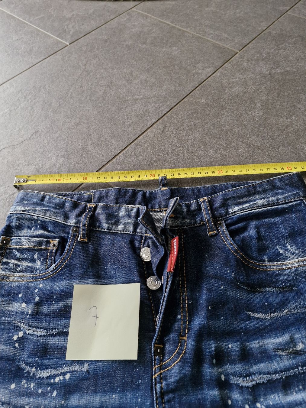 Jeans: Dsquared2 Jeans – Gebraucht aus Hendschiken von Winkel10 2