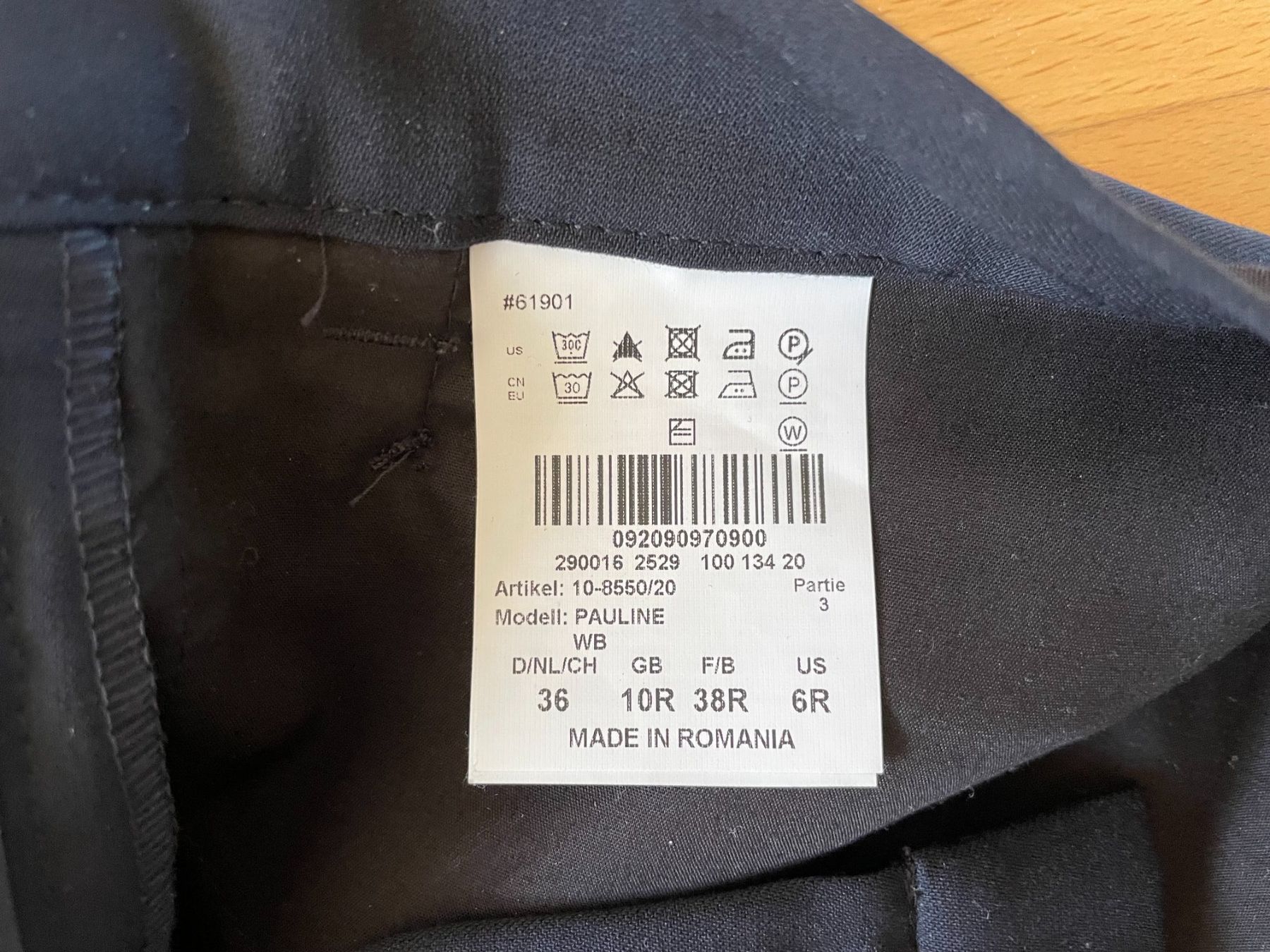 Brax Pantaloni: Hose navy Brax – Usato da Zürich venduto da MsARobinson 2