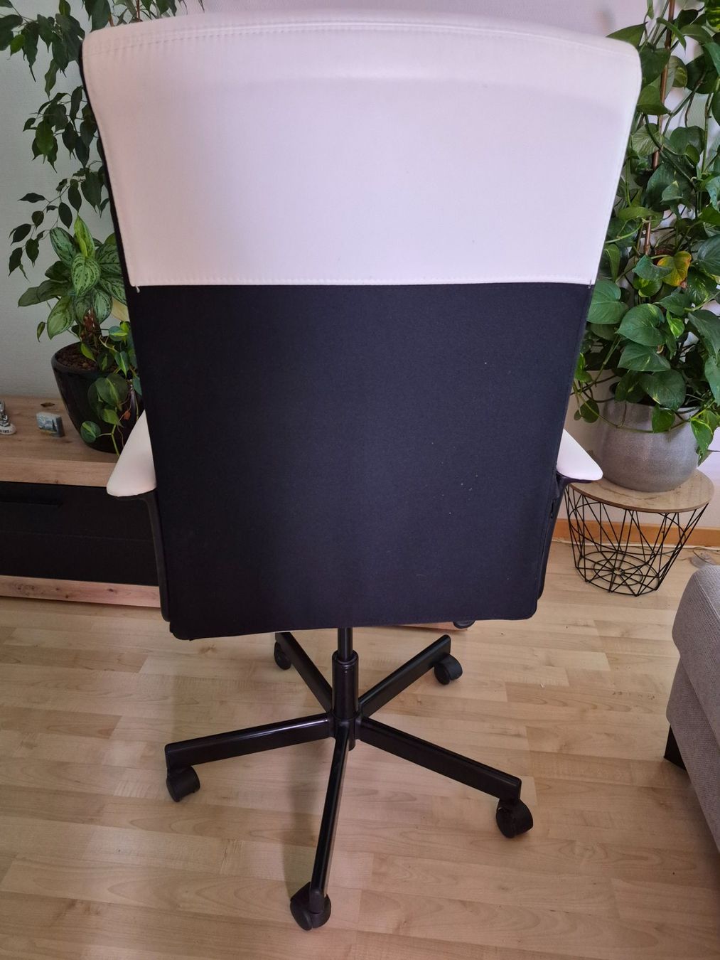 Sedie: Chaise de bureau simili cuir blanche – Usato da Siviriez venduto da icl_p5j7 1