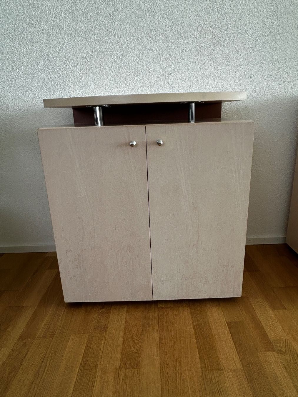 Cassettiere: Kommoden mit Türen – Usato da Bülach venduto da bas_zyh7 1