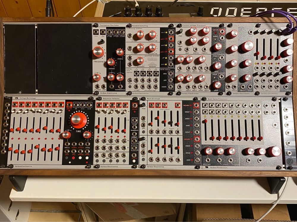 Strumenti musicali: Verbos Electronics Modulare Synthesizer – Usato da Oberflachs venduto da raumgleiter22
