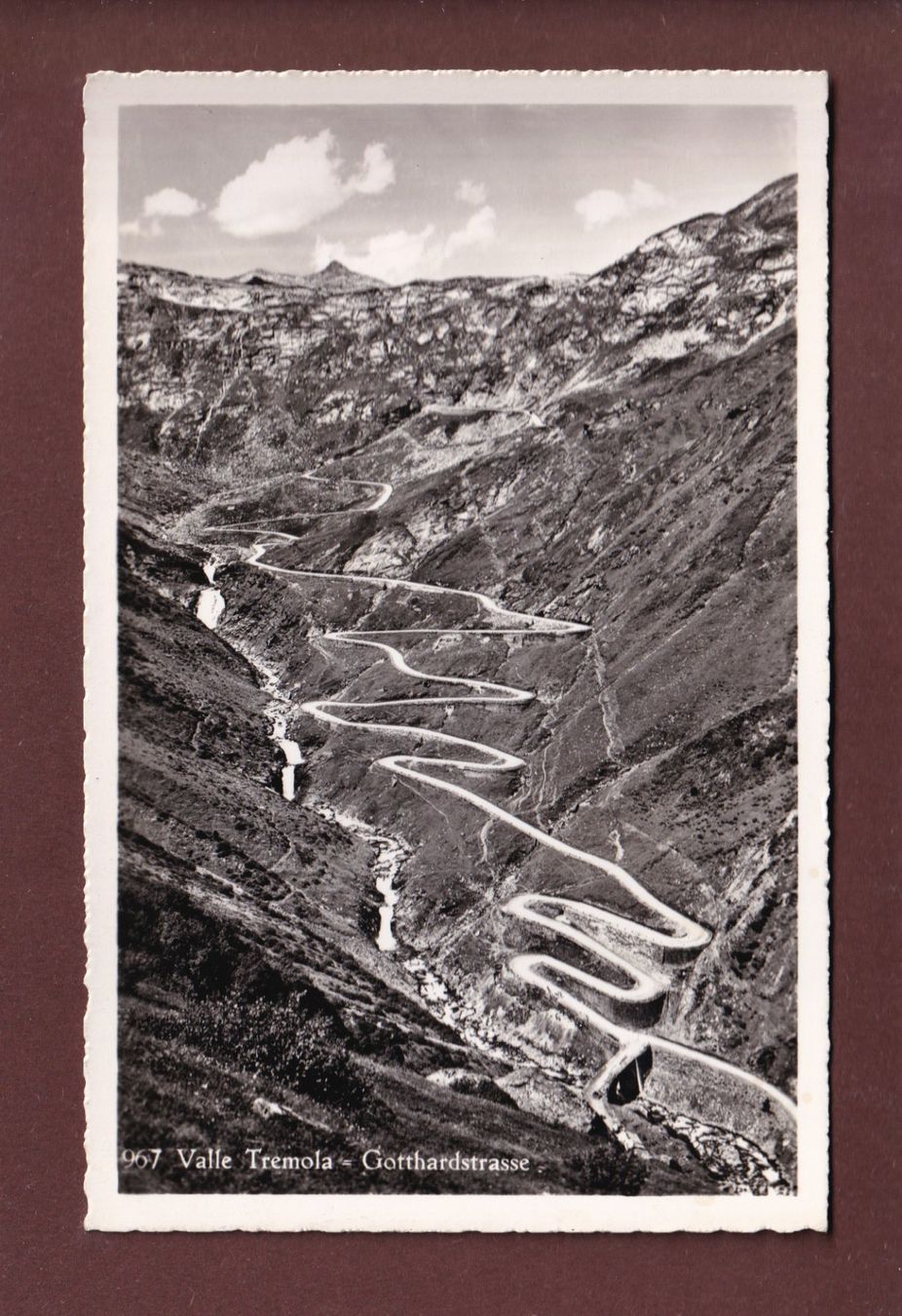 Cartoline postali: VALLE TREMOLA - Feldpost – Usato da Pully venduto da nicecards