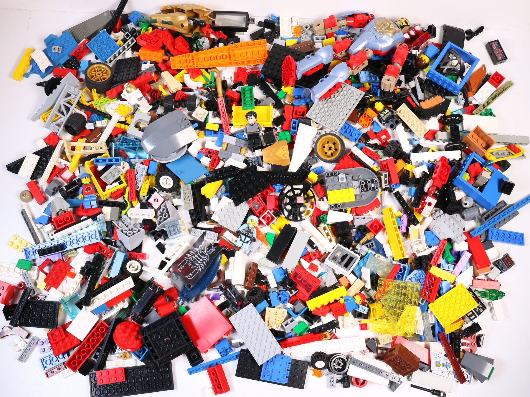 Lego Baukästen: 1.5 kg. Legoteile mit Minifiguren – Gebraucht aus Hettlingen von Scholi99