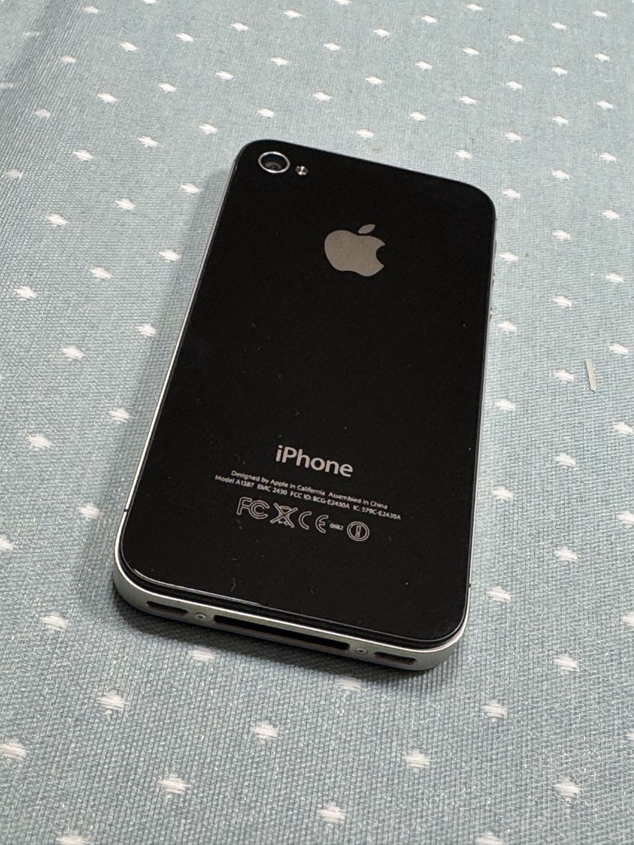 Apple Telefoni cellulari / Smartphones: iphone 4s black 8 GB  – Usato da Bachenbülach venduto da photomoments 2