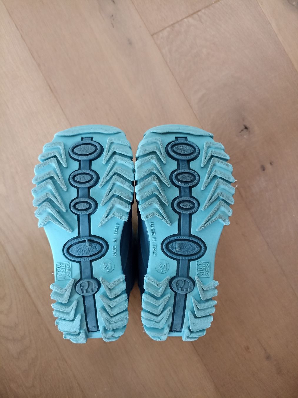 Elefanten Schuhe für Jungen: Elefanten Gummistiefel Gr. 24 – Gebraucht aus Zürich von Fdoamaral 2