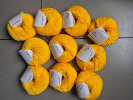 Merino Wolle 90% Merino 10% Polyester 10 Knäuel