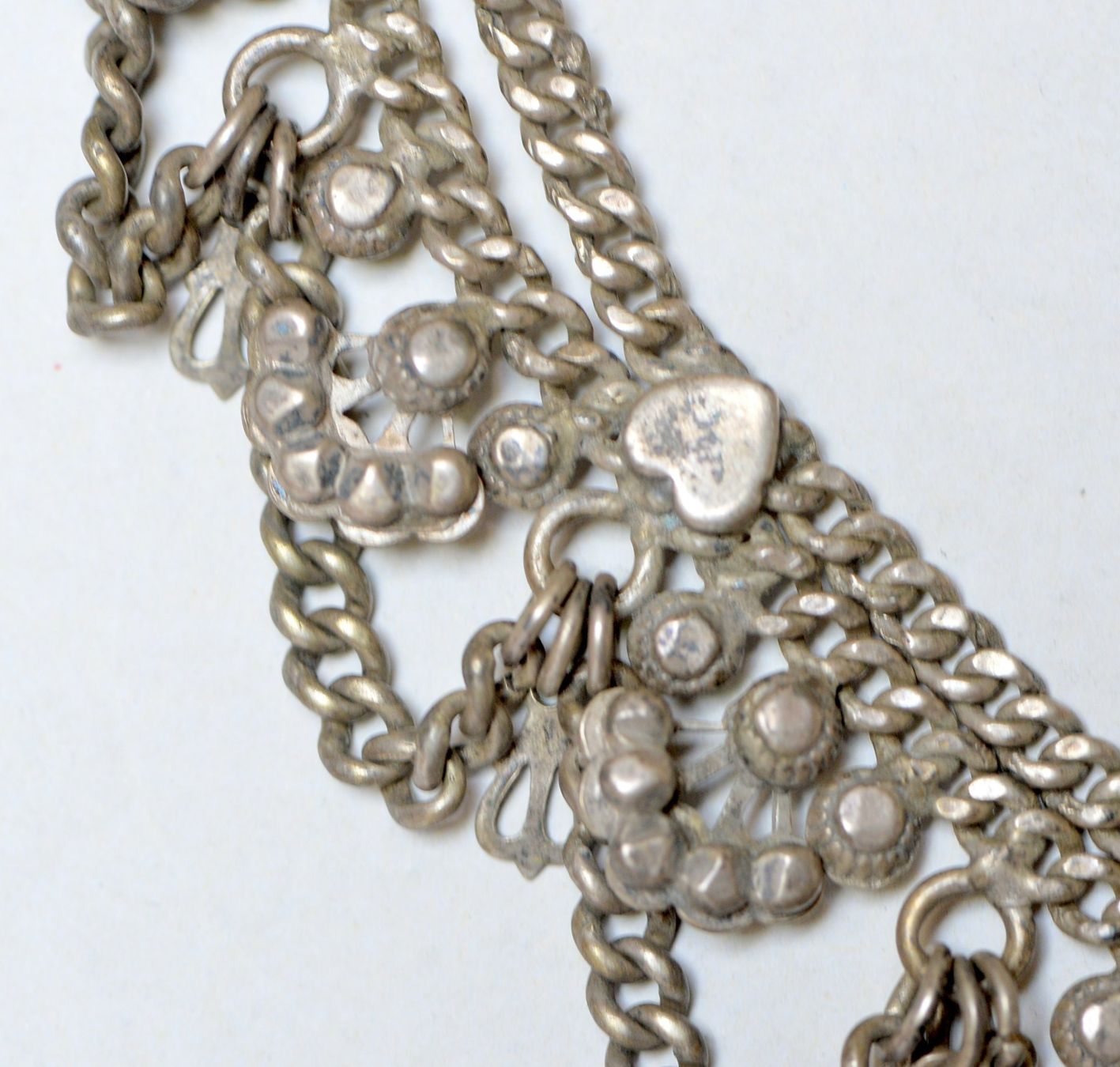 Catenine: Ancien collier en métal – Usato da Neuchâtel venduto da Neuchatel 5