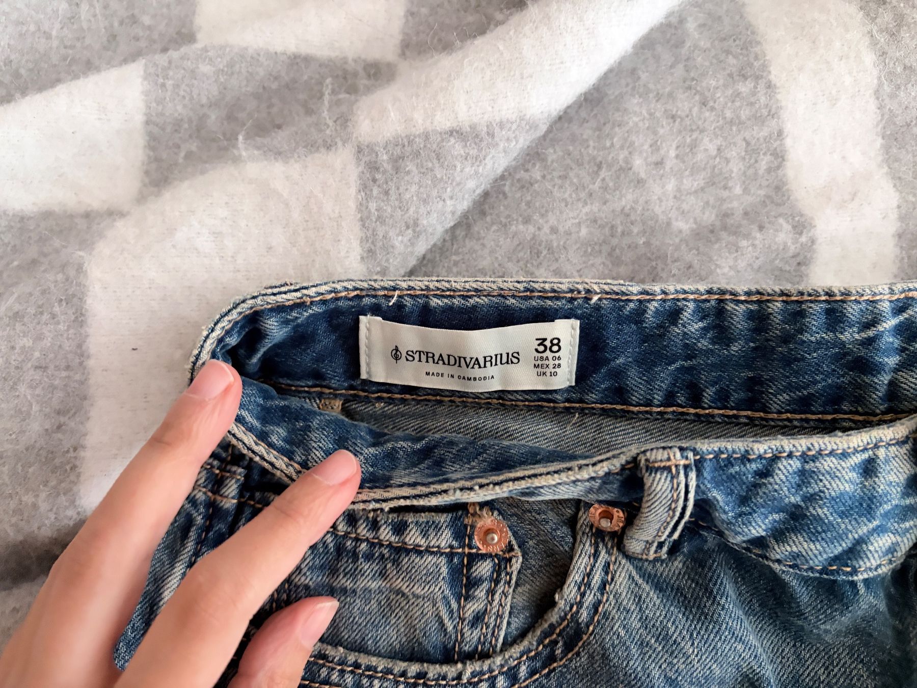 Stradivarius Jeans: Jeans D91 Stradivarius T38 – Nuovo e nell'imballaggio originale da Montpreveyres venduto da hae_zk6g 2