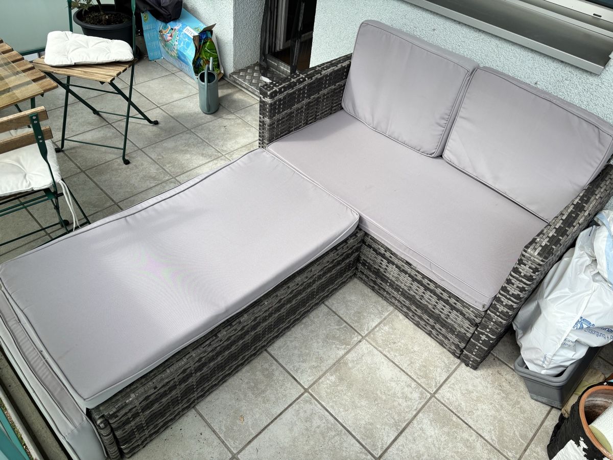 Sofas: Garten sofa 2-stückig – Gebraucht aus Zürich von mat_z8lj