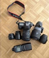 Spiegelreflexkamera Canon EOS 6D mit Objektiven und Blitz