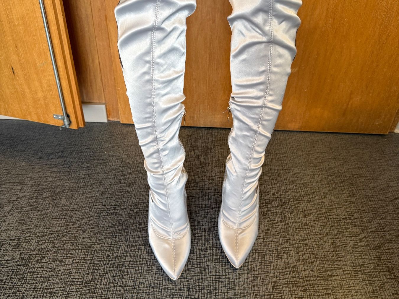 Scarpe da donna: exzentrische, elegante Schuhe – Usato da Engelburg venduto da jul_s7wy
