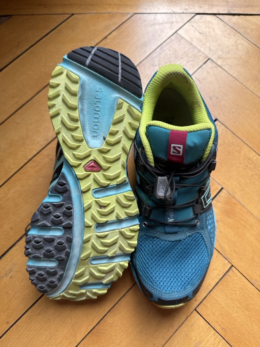 Salomon Scarpe da donna: Salomon Trailrunningschuh – Nuovo (secondo la descrizione) da Luzern venduto da RoRoFriday 1