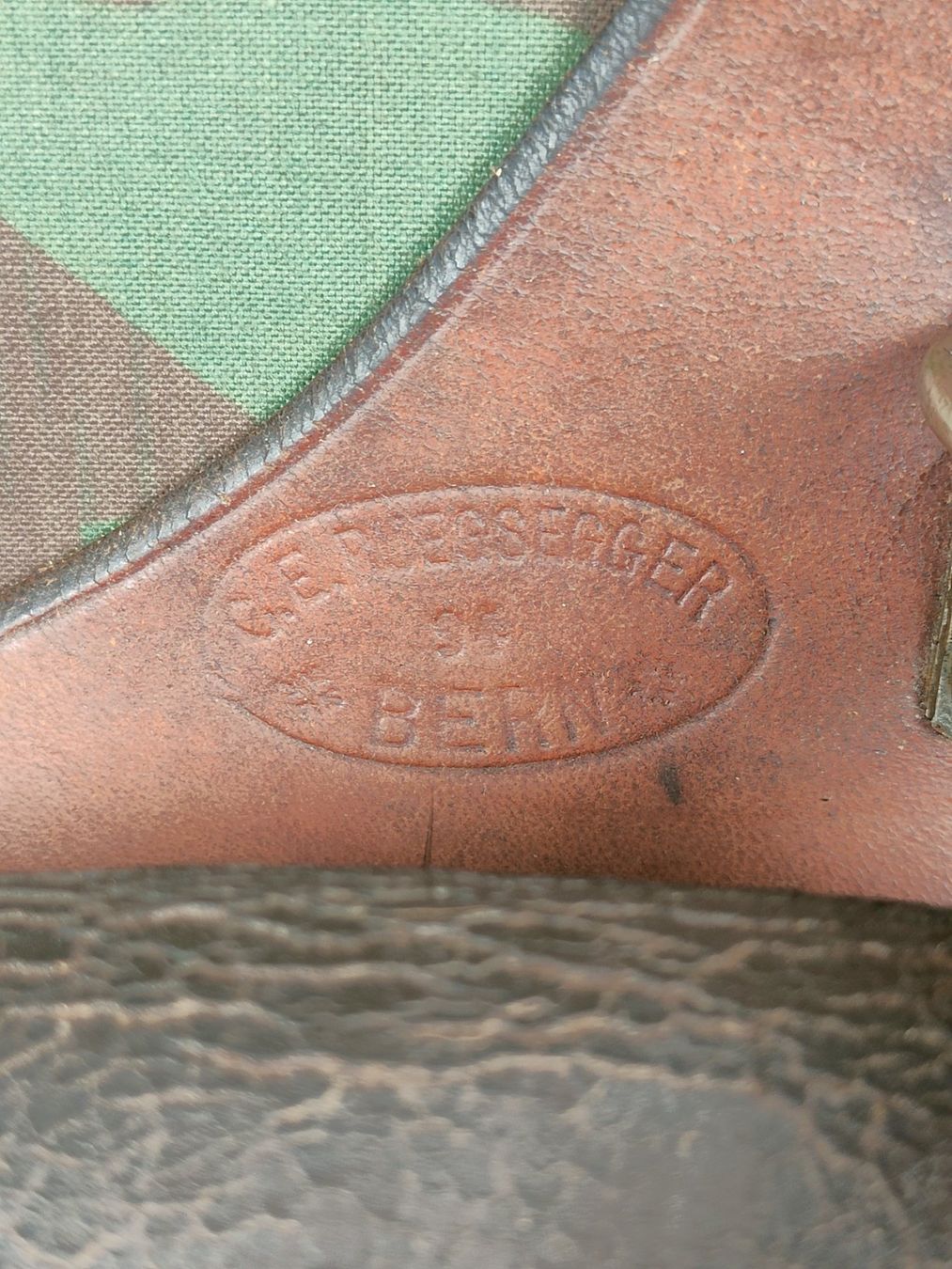 Armée suisse Uniformes: Satteltasche – D'occasion à Bauma par SwissMilitaria 1