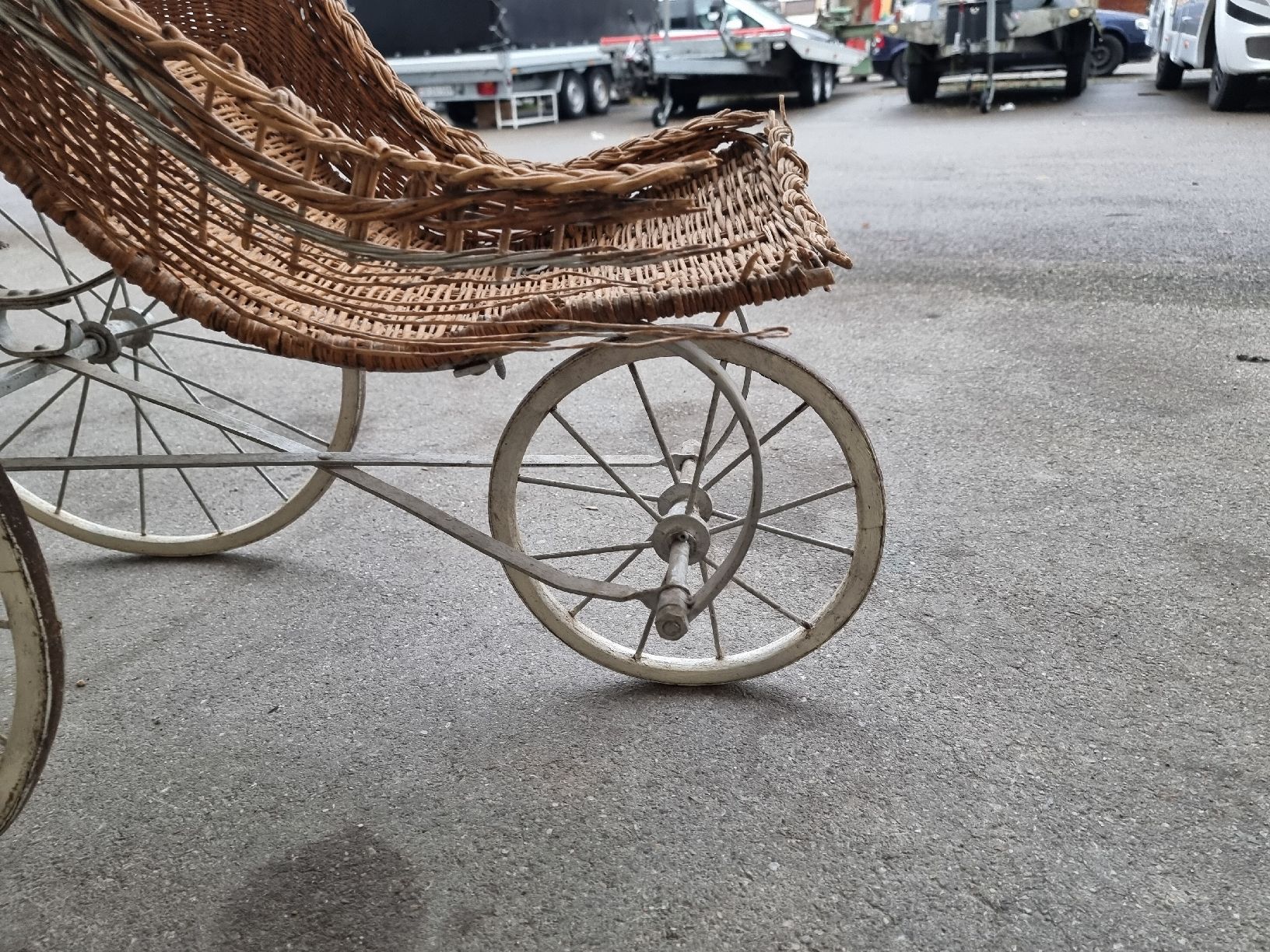 Carrozzine: Nostalgischer Kinderwagen Korbgeflecht – Usato da Wil SG venduto da Athi 6
