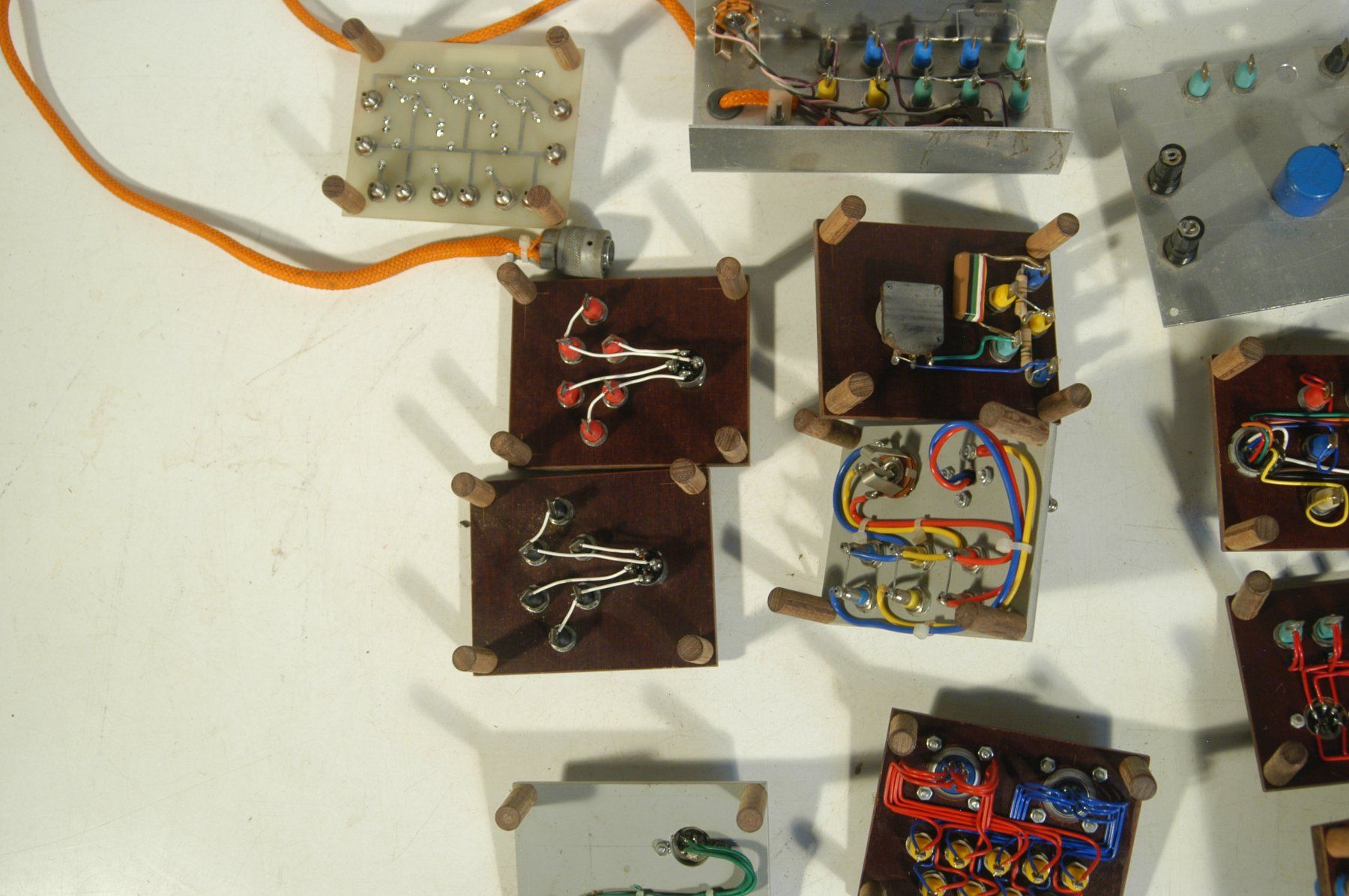 Elektronikbauteile: Konvolut Testgerate Elektronik Laborgerate – Gebraucht aus Herisau von Wisen 9