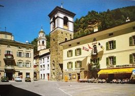 POSCHIAVO Piazza Comunale - Auto, VW-Käfer