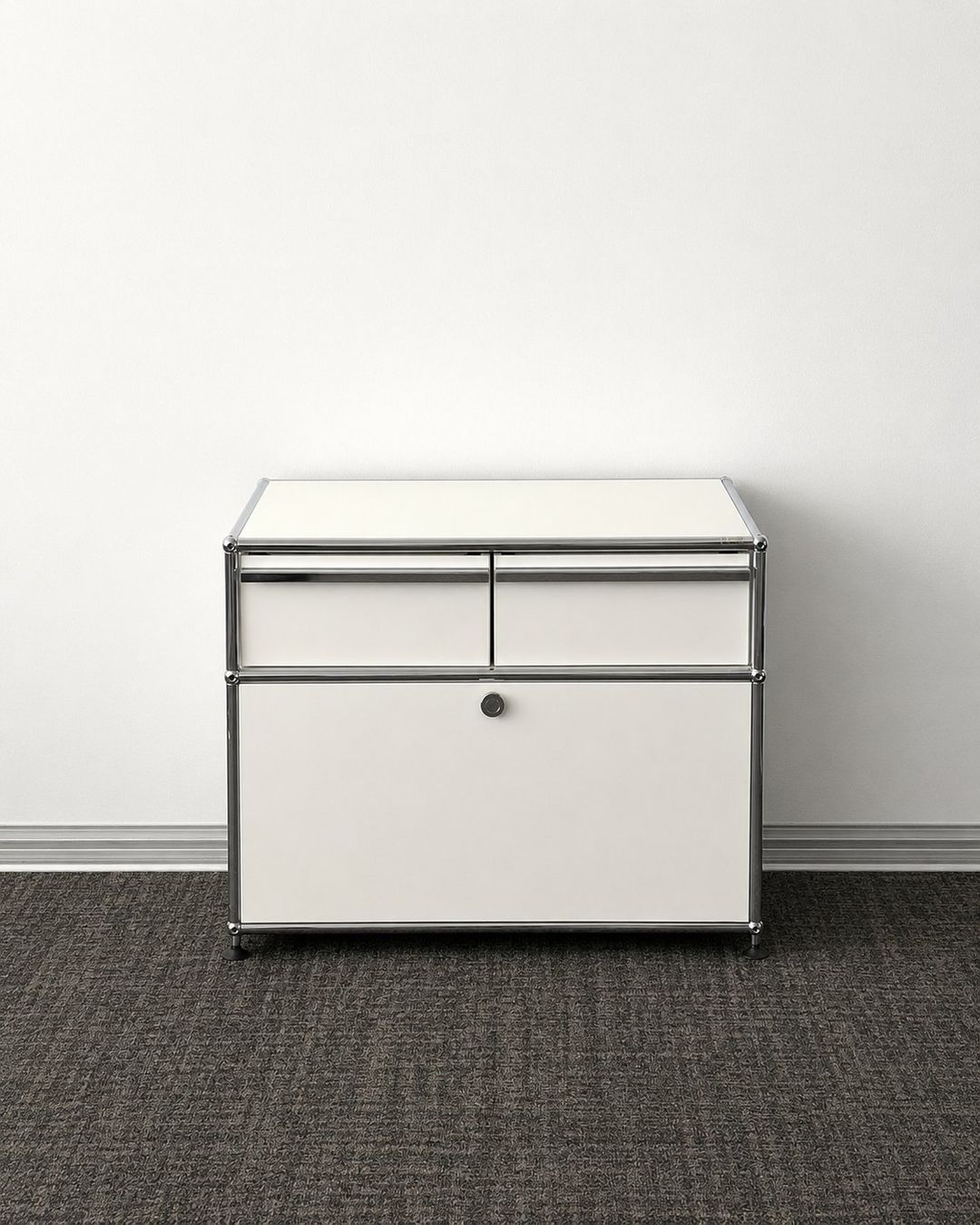 USM Commodes: USM Haller Sideboard / Kasten weiss – D'occasion à Zürich par ami_6gd6