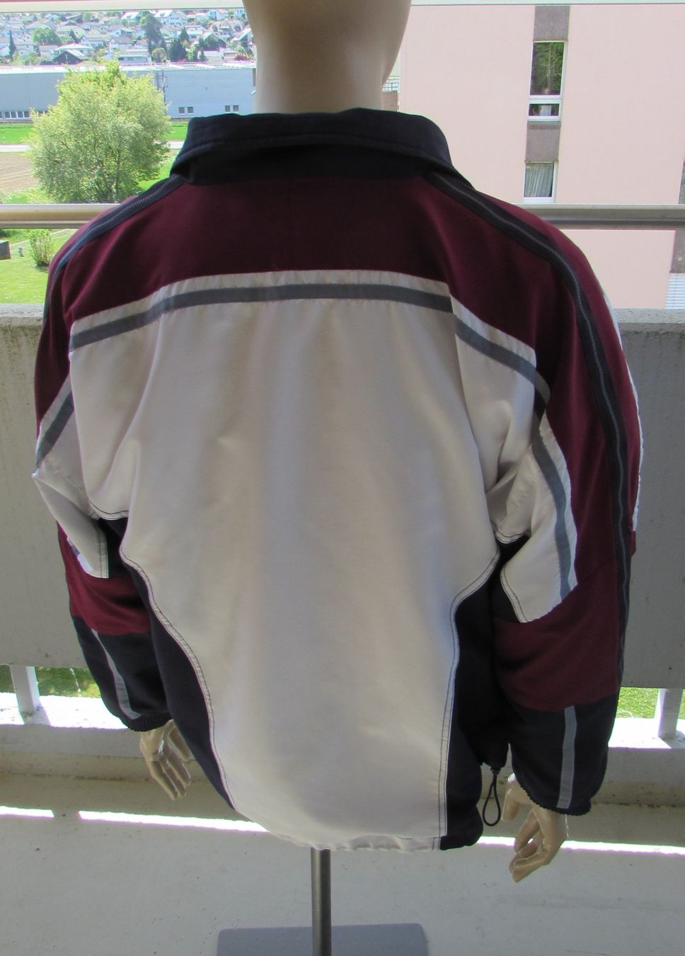 Jako Giacche: Freizeitjacke Marke JAKO – Usato da Aadorf venduto da Olymp05 2