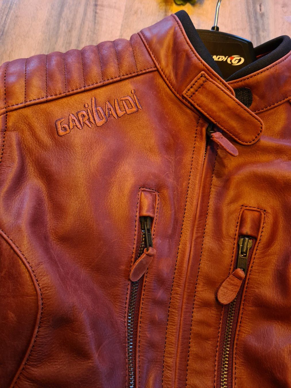 Giacche: Motorradjacke Damen Leder rot gr. L – Nuovo e nell'imballaggio originale da Oberlunkhofen venduto da Kupferhexe 1