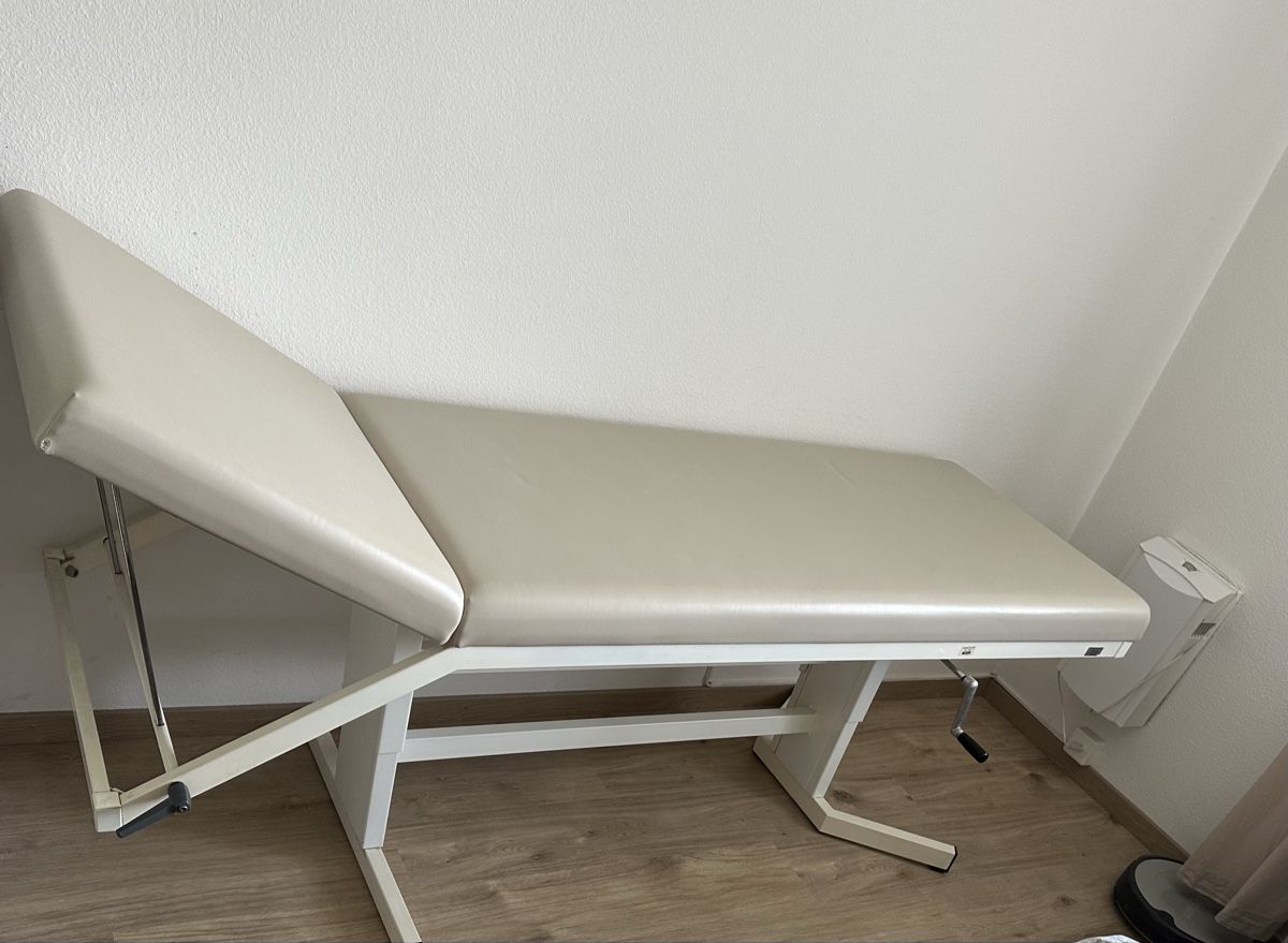 Sedie a sdraio: Massageliege – Usato da Oberglatt ZH venduto da Jahudka