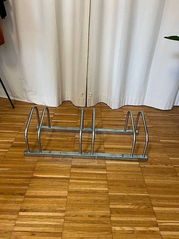 Cavalletti per biciclette: Veloständer Metall – Usato da Luzern venduto da rem_p5j8