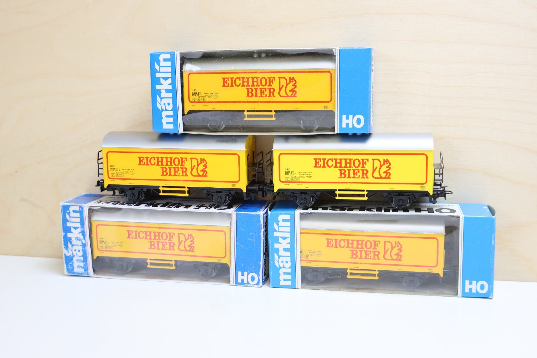 Märklin Modellini di ferrovie: Märklin 5 x SBB Wagen Eichhof Bier - H0 – Usato da Winterthur venduto da Monstera 3