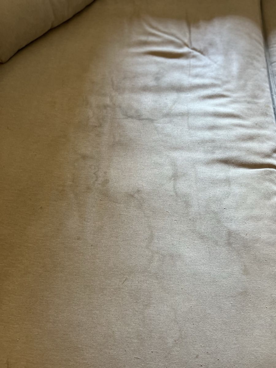 Sofas: Ecksofa hellgrau mit Hocker, Gebrauchsspuren – Gebraucht aus Zürich von Facellas 4