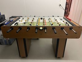 Tischfussballtisch "Tögglikasten"