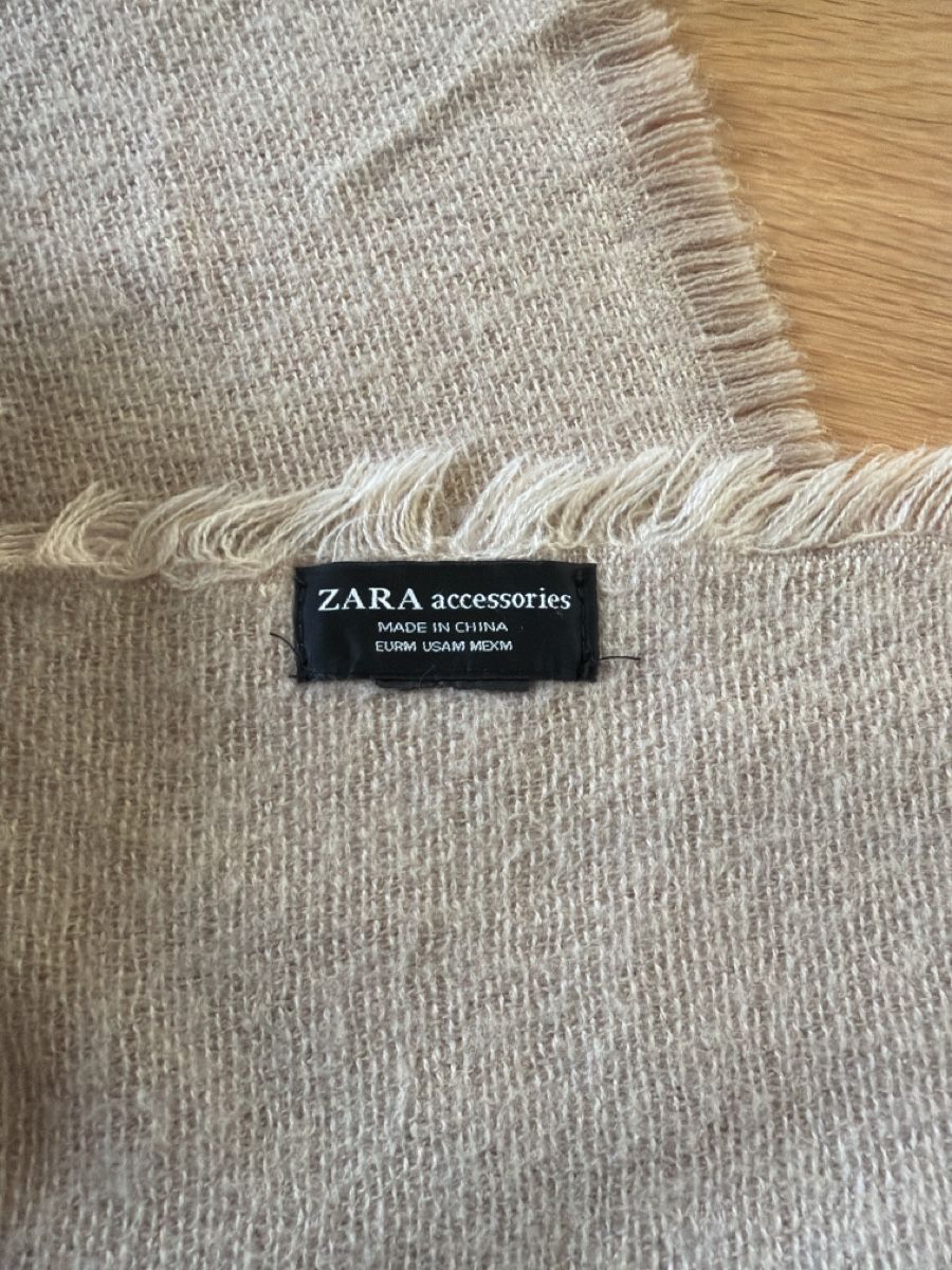 Zara Foulards, Tücher & Schals: Zara Schal, warm – Gebraucht aus Zollikon von lnhw1 1