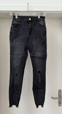 New Yorker FB Sister Skinny Super High Waist schwarz Gr. 28