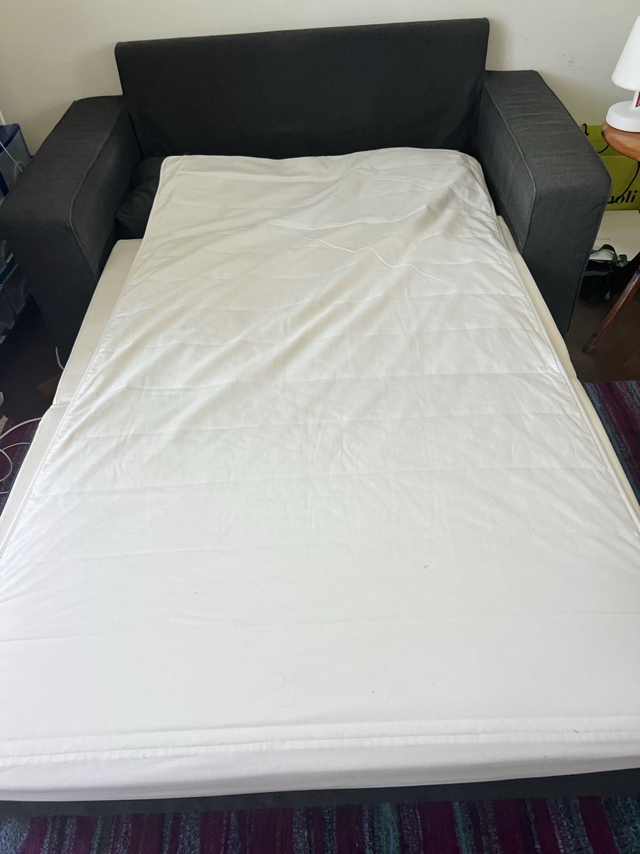 Ikea Divani: Bettsofa 165x90x90 cm dunkelgrau – Usato da Basel venduto da Dnjep 1