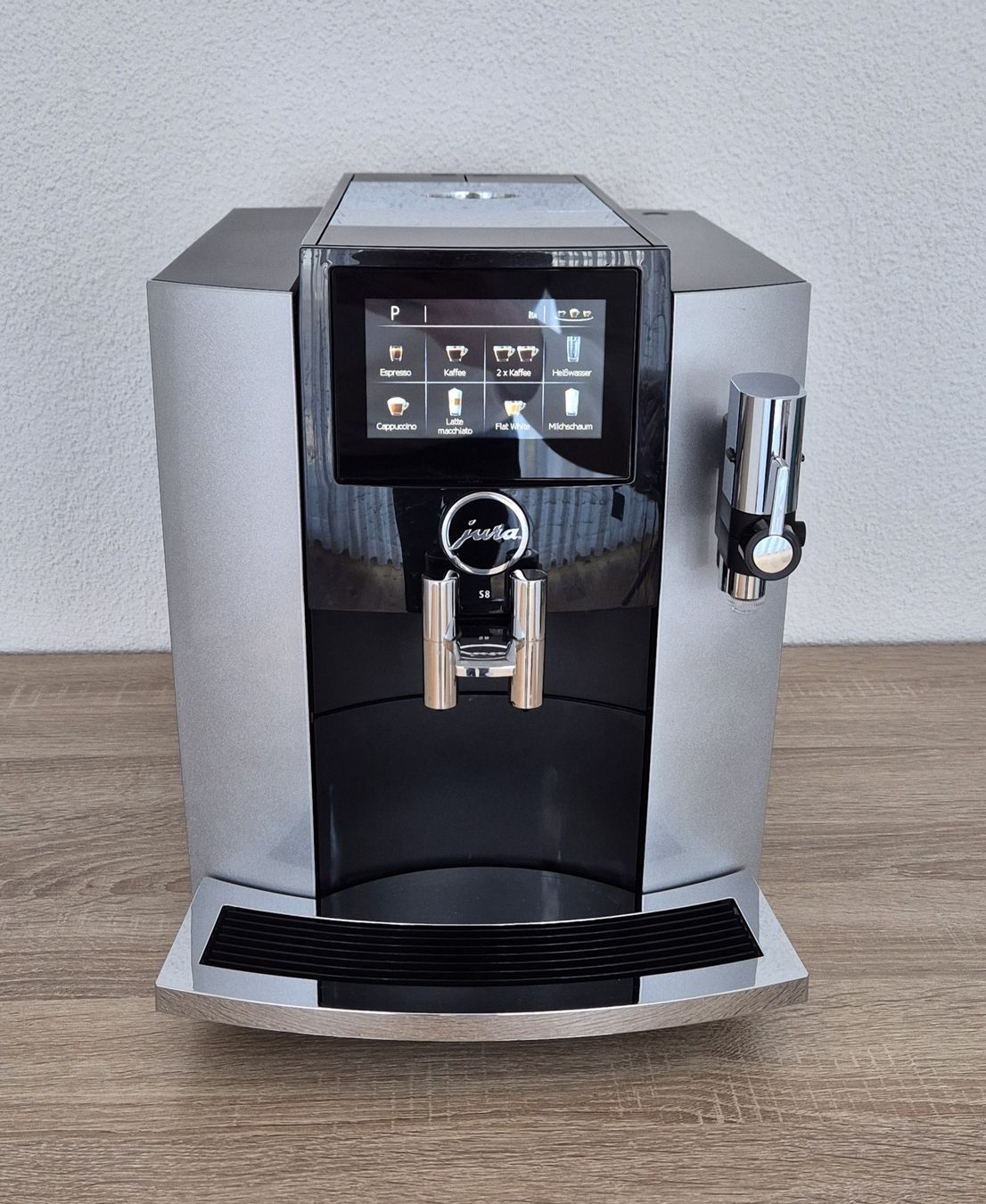 Jura Kaffeevollautomat Kaffee Lauft Nur Aus Einer Duse