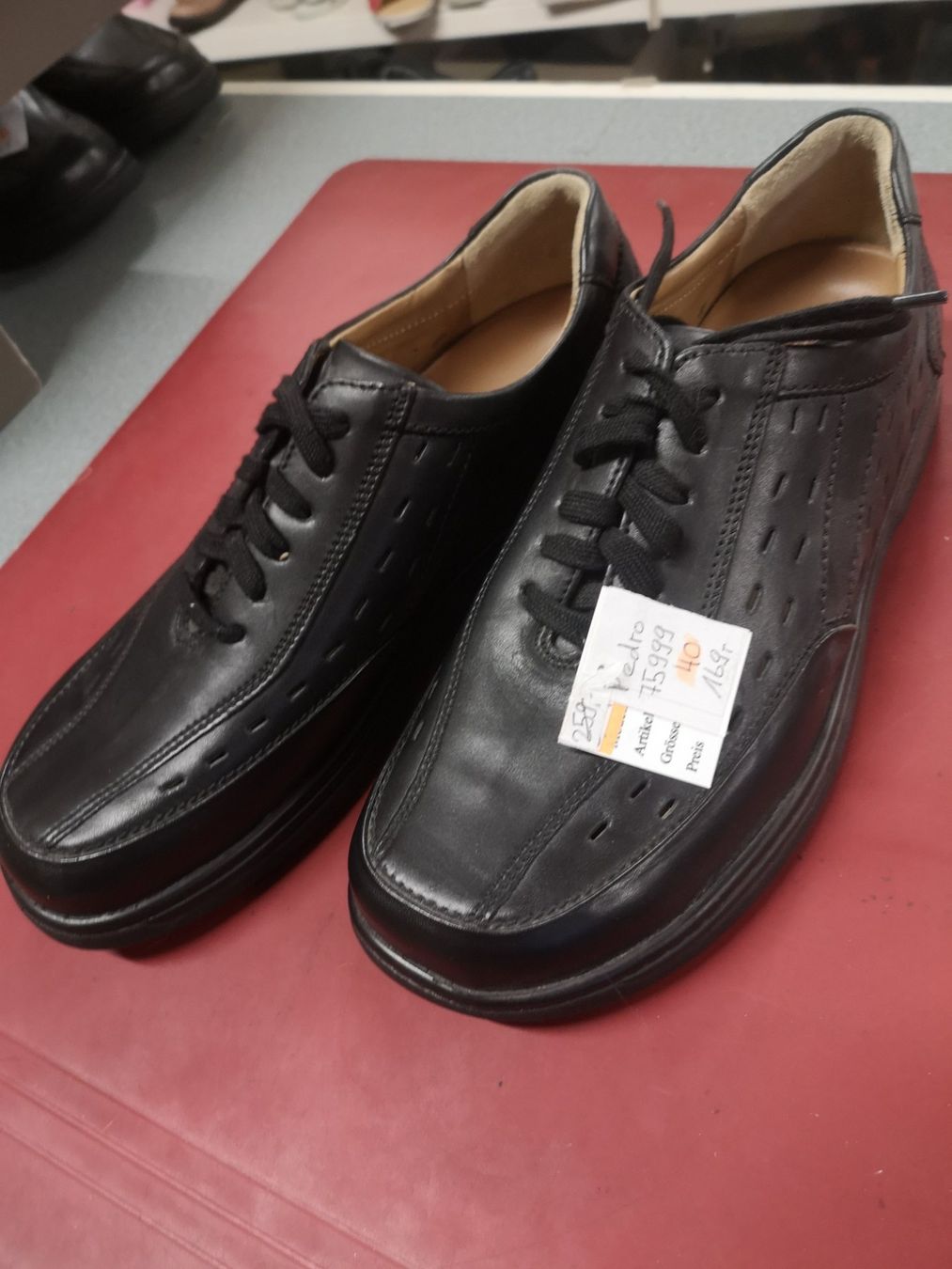 Helvesko Chaussures hommes: Helvesko – Neuf avec emballage d'origine à Möhlin par Highwaytom