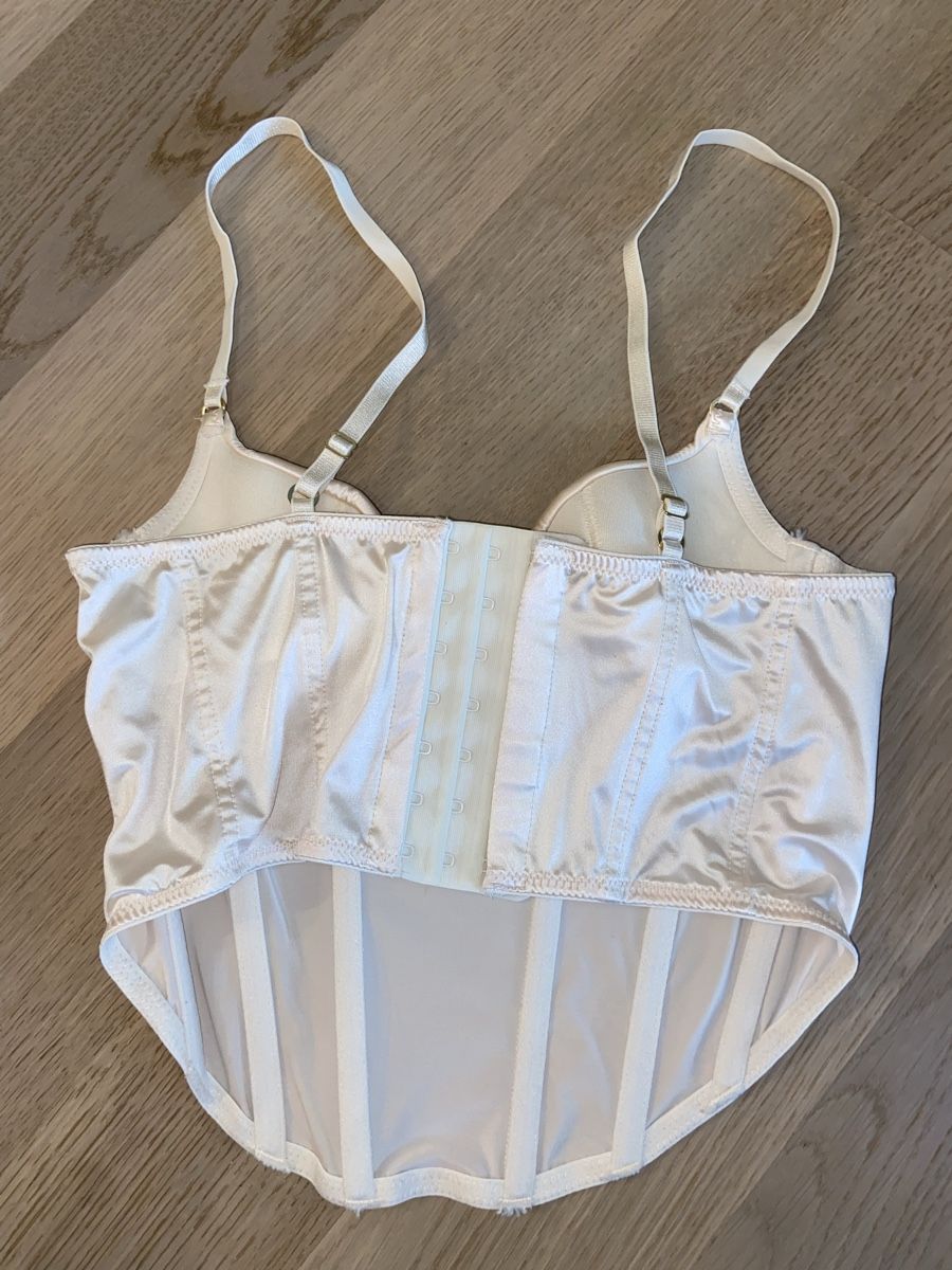 H&M Top: Top – Nuovo (secondo la descrizione) da Wabern venduto da Jul_66 1