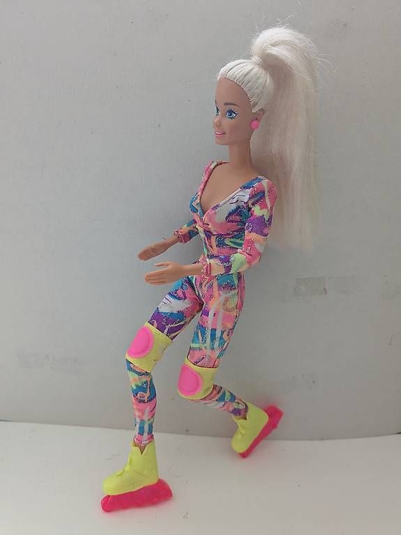Pattini in linea & Pattini a rotelle: Sport Barbie mit Rollerskates – Usato da Wettingen venduto da S_Runa 1