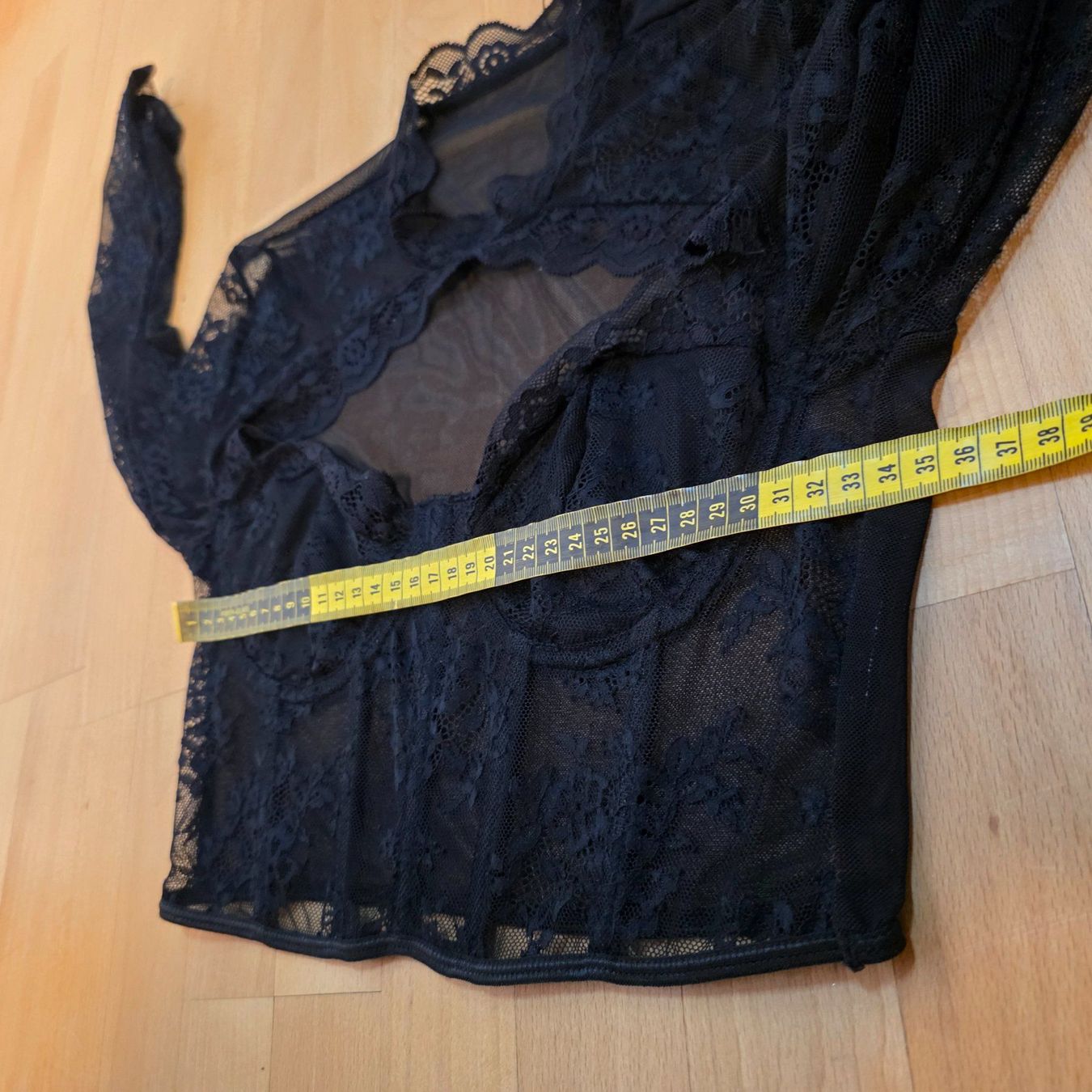 Blusen: Spitzenbluse Damen S Schwarz Transparent Elegant – Gebraucht aus Wald ZH von CapLux 4