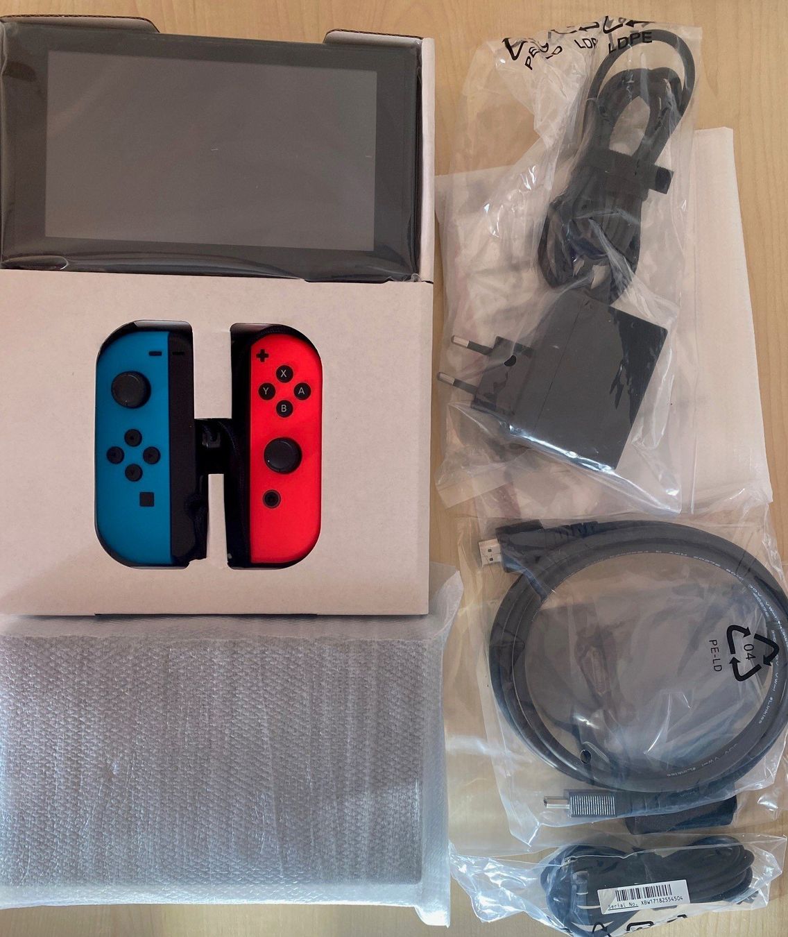 Nintendo Console: Nintendo Switch plus Switch Sports mit Garantie – Usato da Bussigny venduto da logialp 2