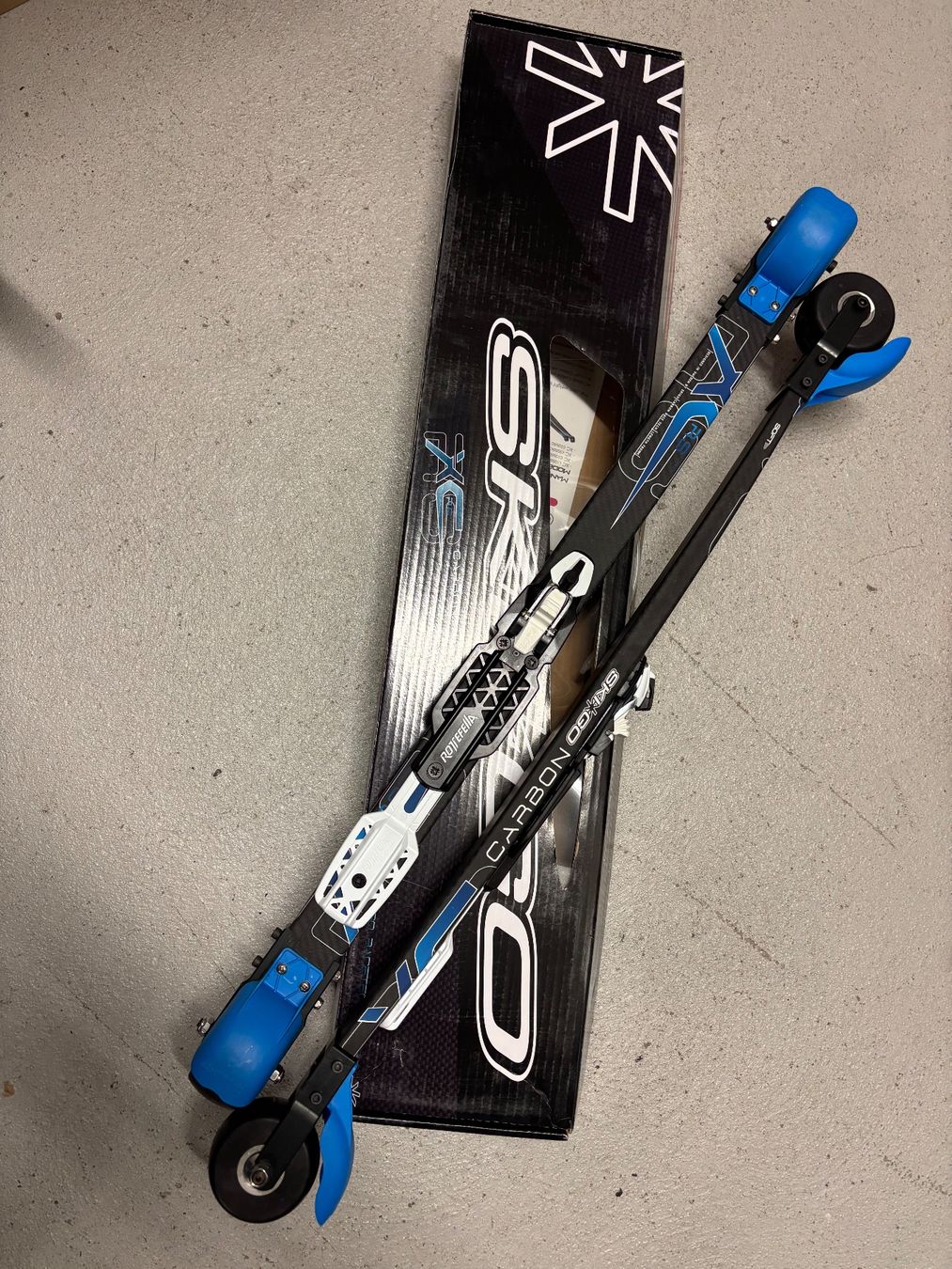 Sci: Rollski Skigo Carbon Klassisch – Nuovo e nell'imballaggio originale da Egnach venduto da Rechi8 1