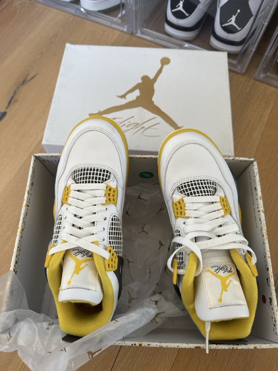 Jordan Scarpe da uomo: Air Jordan 4 Retro "Lightning" Gr.38.5 – Nuovo e nell'imballaggio originale da Trimmis venduto da Subburbia 2