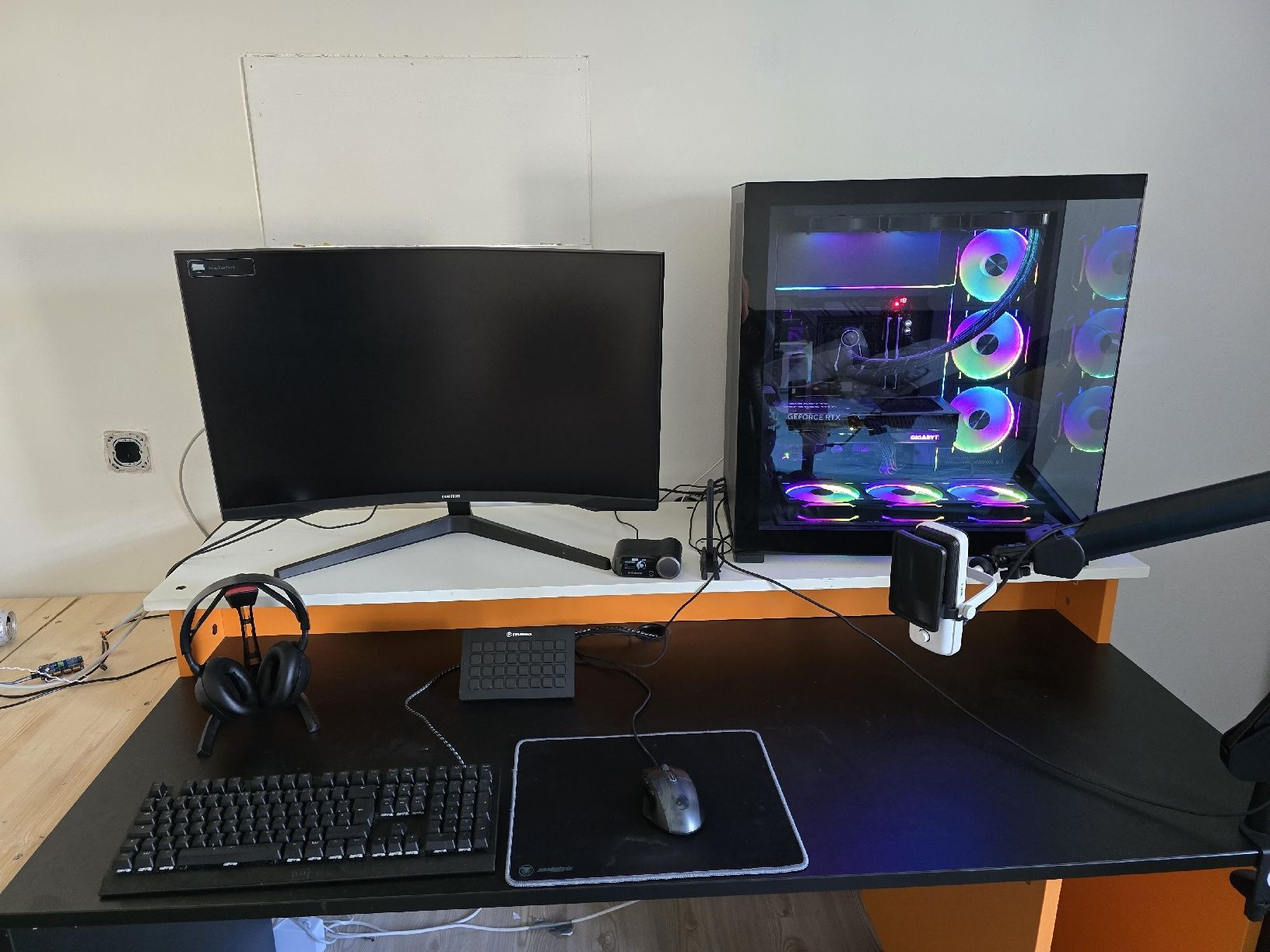 PC: Gaming PC full setup + Extras. Top Zustand – Nuovo (secondo la descrizione) da Züberwangen venduto da nachspce 1