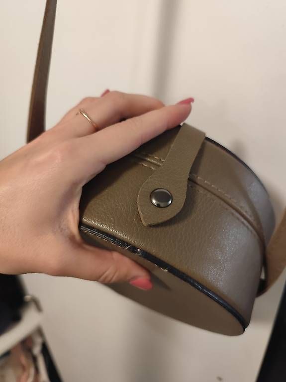 Borse da donna: Coole runde Tasche – Usato da Mägenwil venduto da VintageGirly 3