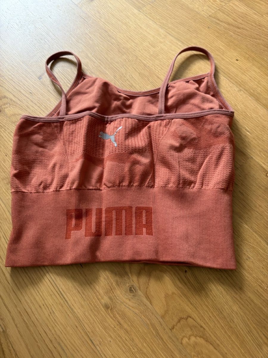 Puma Top: Top orange PUMA – Usato da Le Locle venduto da Mayd_h 1