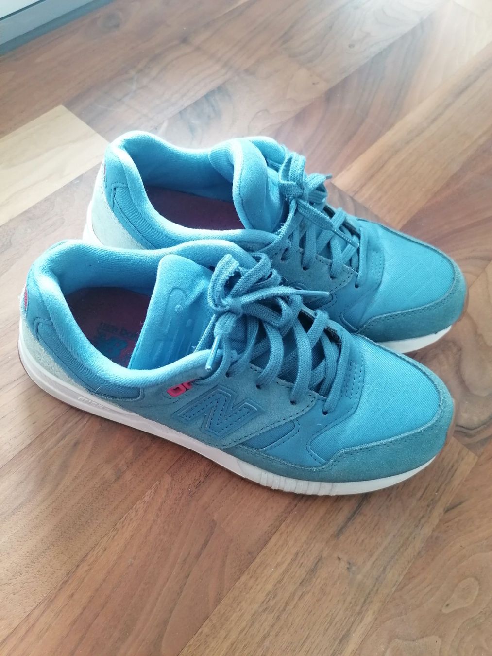 New Balance Scarpe da donna: Turnschuhe – Usato da Horw venduto da chengcheng