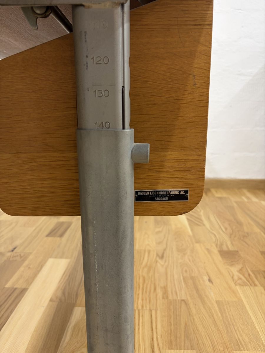 Schreibtische: Schulpult – höhenverstellbar – Gebraucht aus Forch von BobF10 3