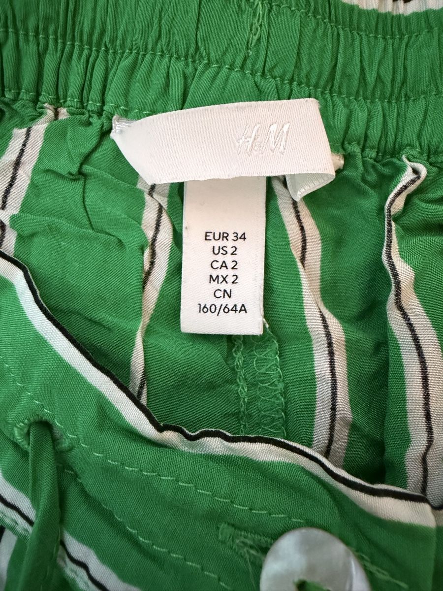 H&M Hosen: Hose grün gestreift – Neu (gemäss Beschreibung) aus Frümsen von laura002 3