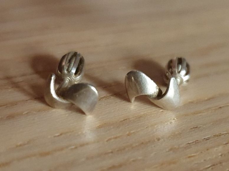 Orecchini pendenti & Orecchini a lobo: Silber Ohrstecker modern, elegant, zeitlos – Usato da Thun venduto da Reb80
