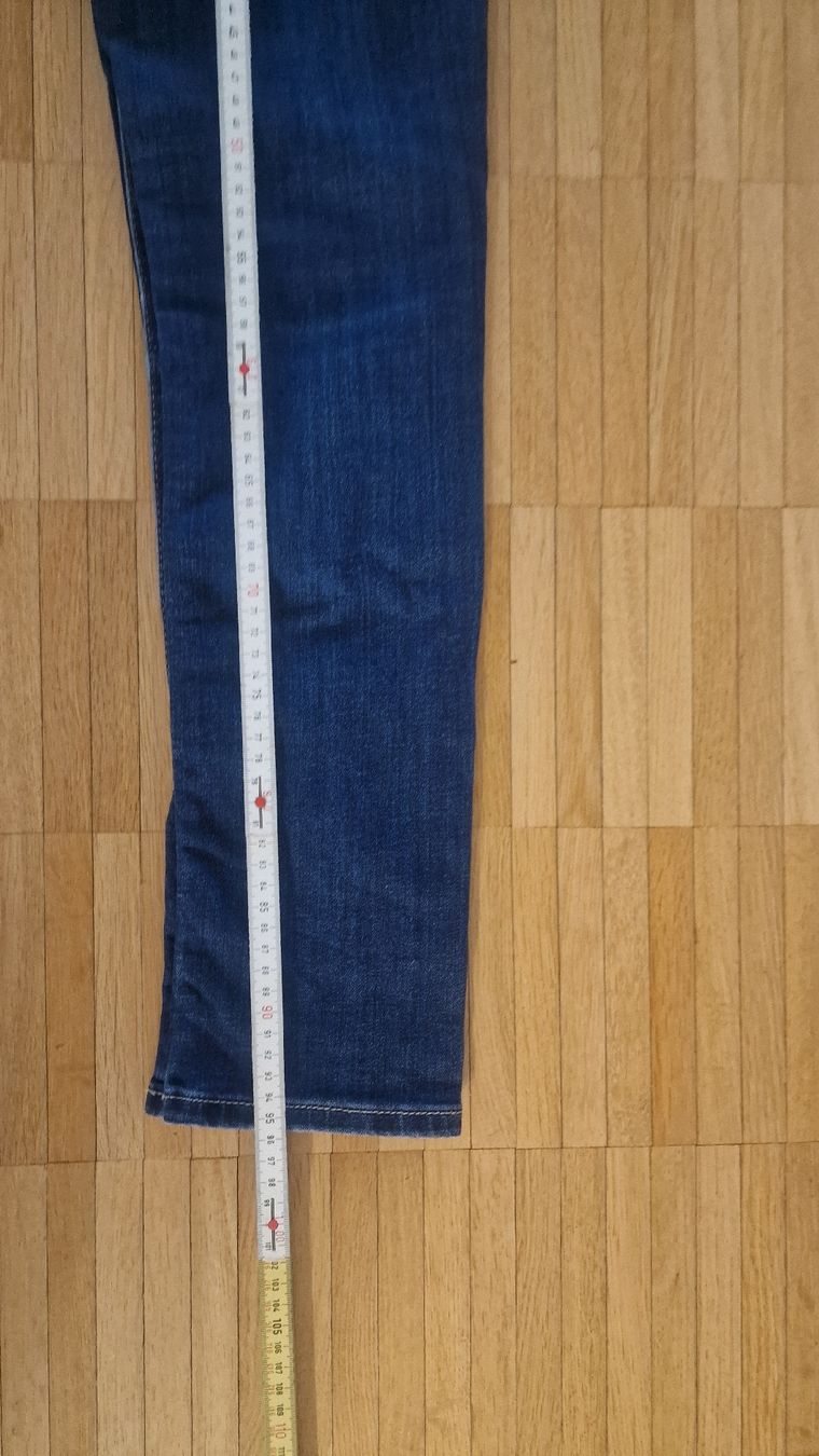 Pepe Jeans Jeans: Pepe Jeans Damen  Jeans – Gebraucht aus Laufenburg von may_r2st 7