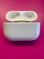 Apple AirPods Pro2 charging case (A2968).
