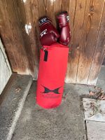 Boxsack und Boxhandschuhe HAMMER rot 10 OZ guter Zustand