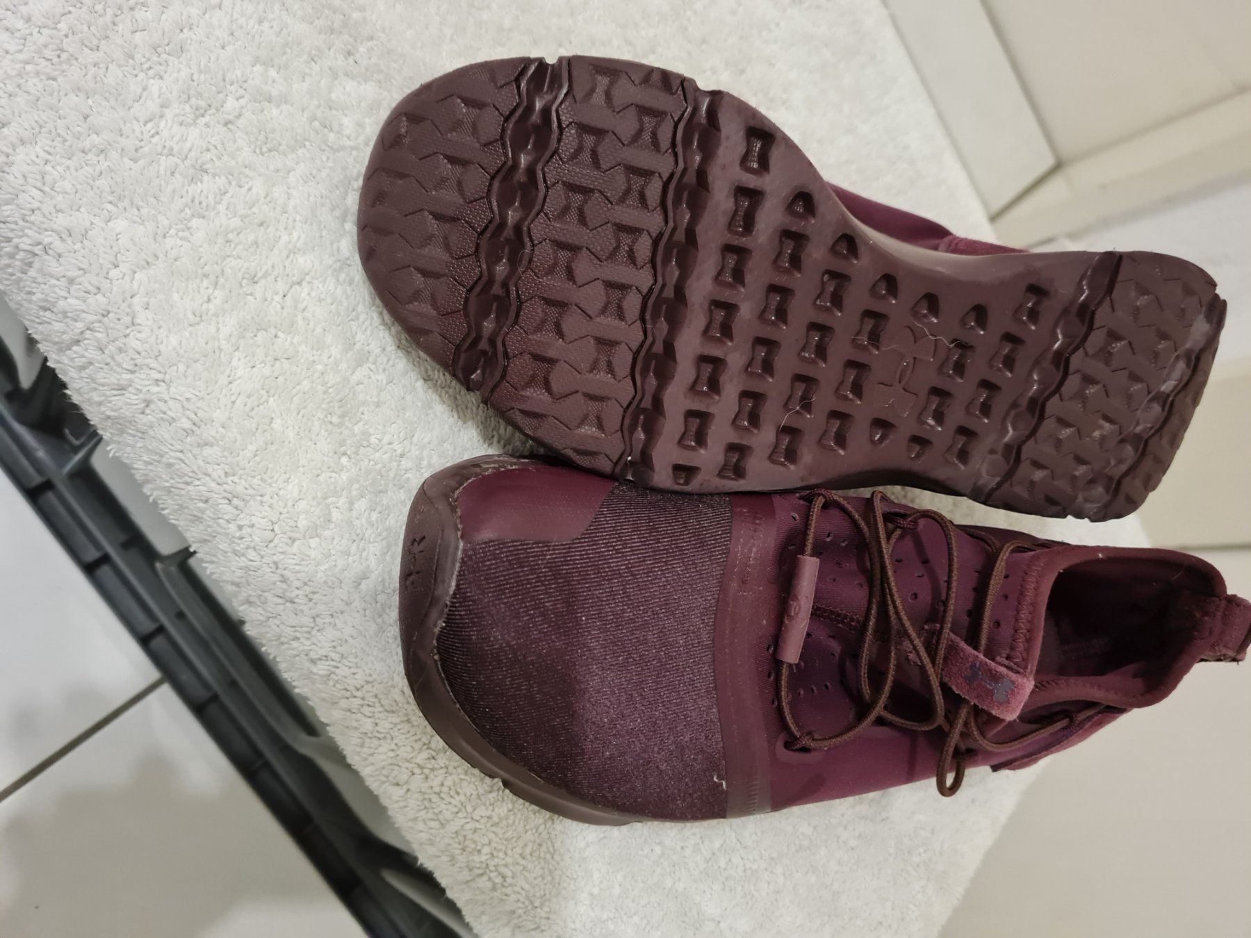 Under Armour Scarpe da donna: Under armour gr. 38 – Usato da Niedergösgen venduto da topol14 4